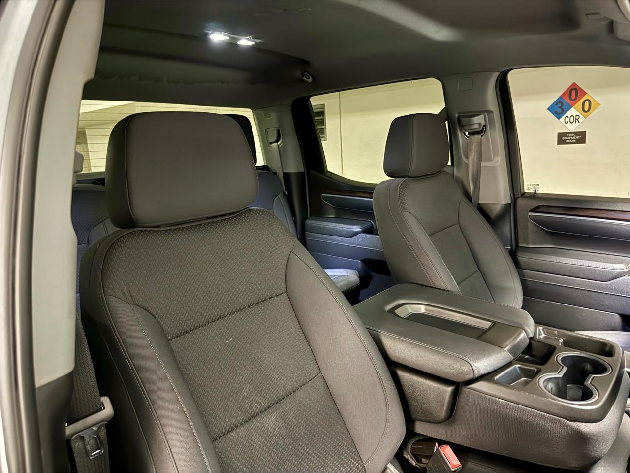 GMC Sierra 1500 4WD Crew Cab 147" Elevation w/3SB 2024