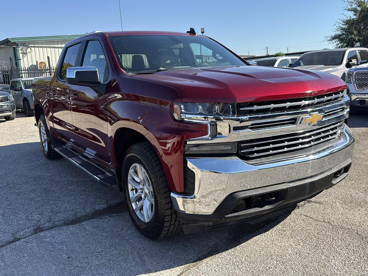 Chevrolet Silverado 1500 LTD 4WD Crew Cab 147" LT w/1LT 2022