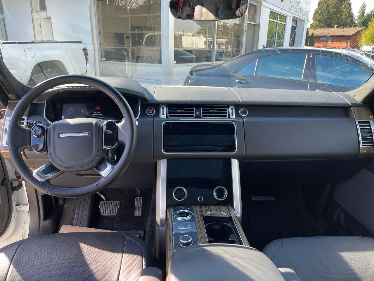 Land Rover Range Rover Supercharged LWB 2018