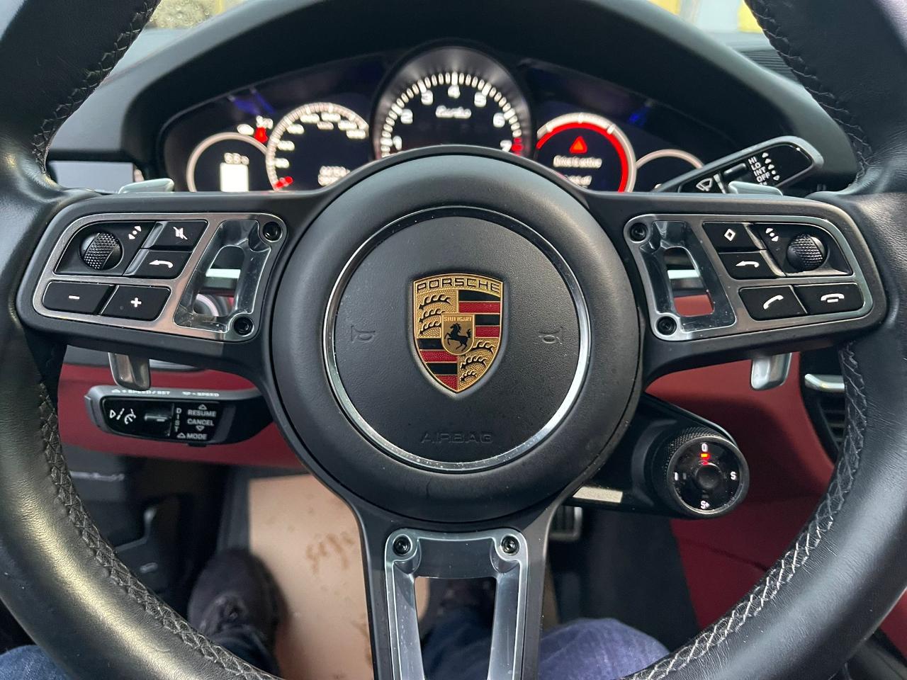 Porsche Cayenne  2022