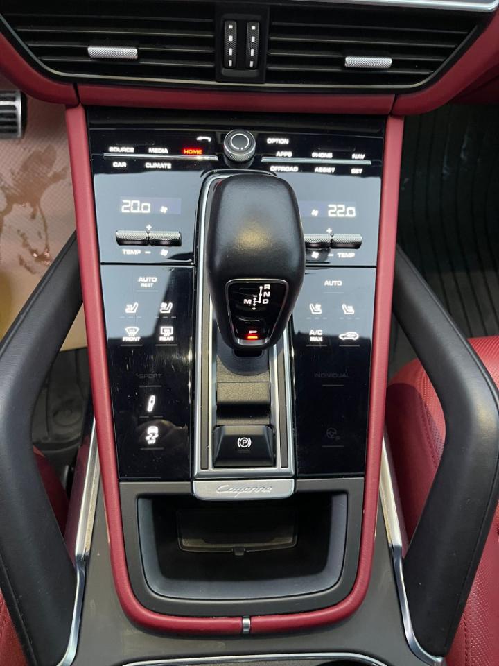 Porsche Cayenne  2022