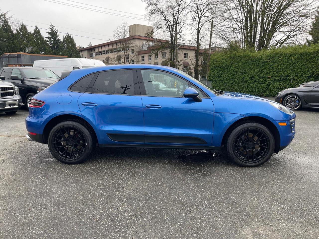 Porsche Macan  2017