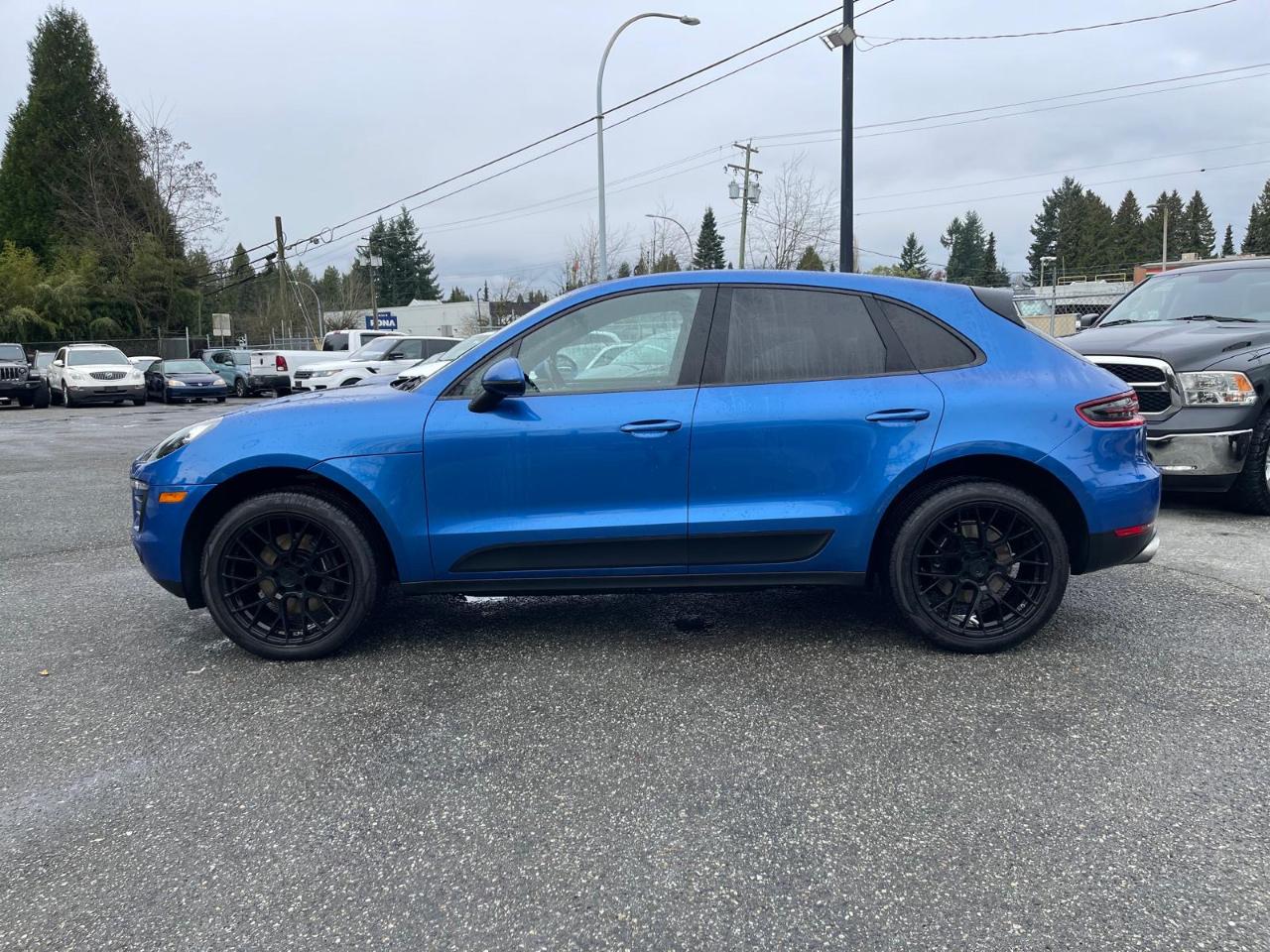 Porsche Macan  2017