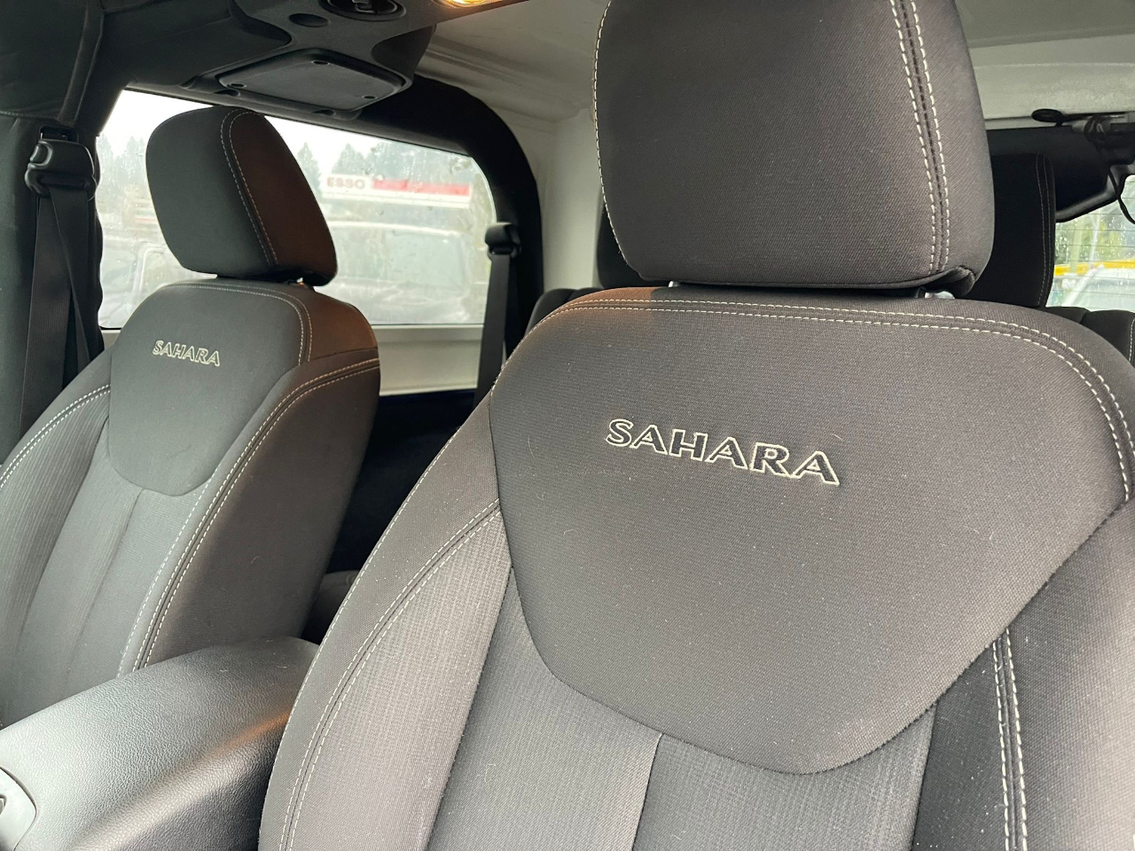 Jeep Wrangler 4WD 2dr Sahara 2017 Jeep Wrangler 4WD 2dr Sahara 2017