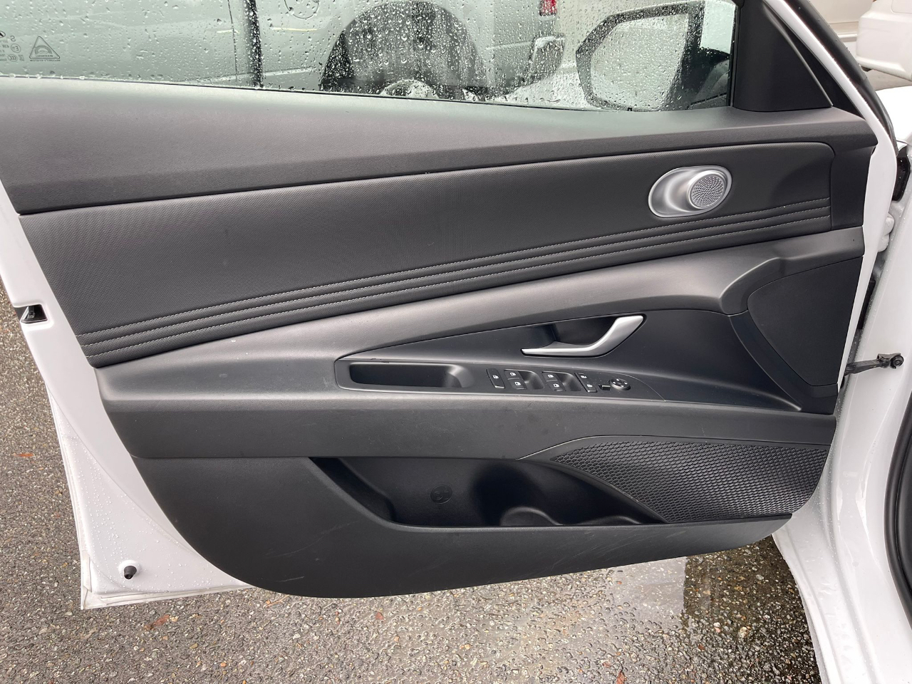 Hyundai Elantra Preferred IVT w/Sun & Tech Package 2022