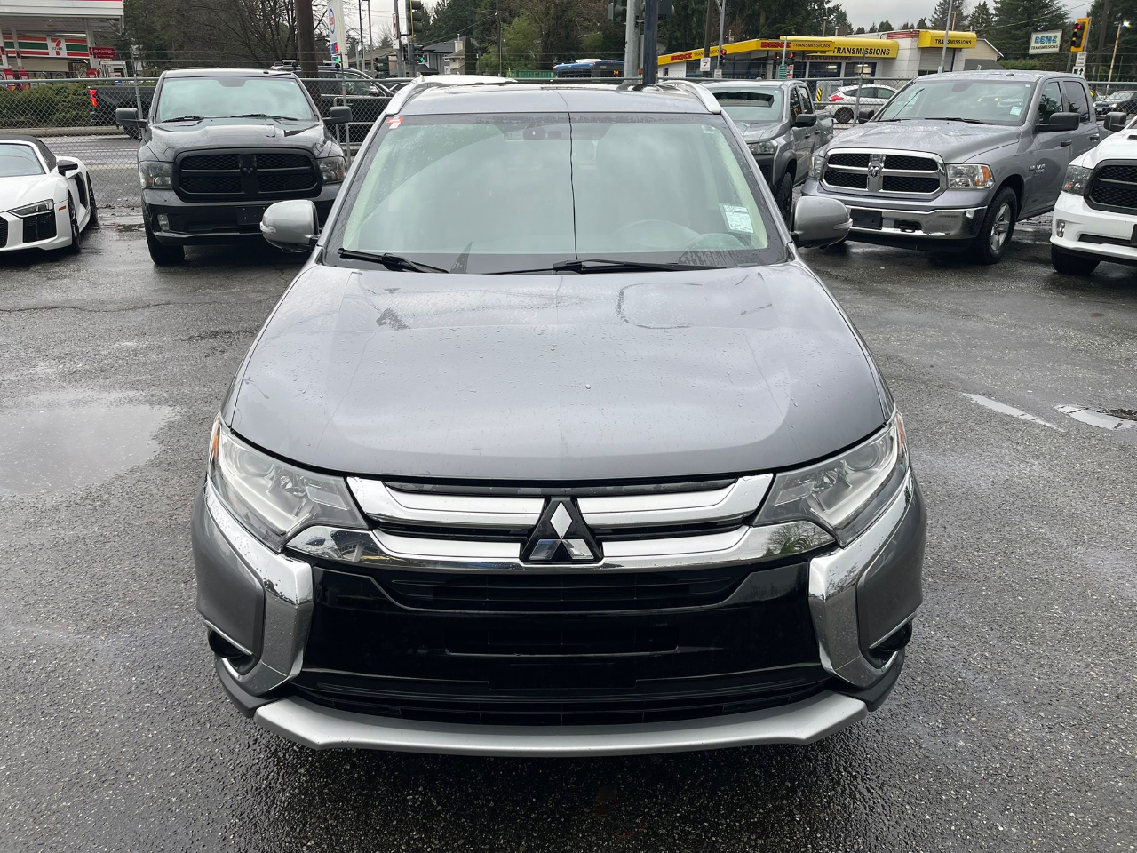 Mitsubishi Outlander  2018
