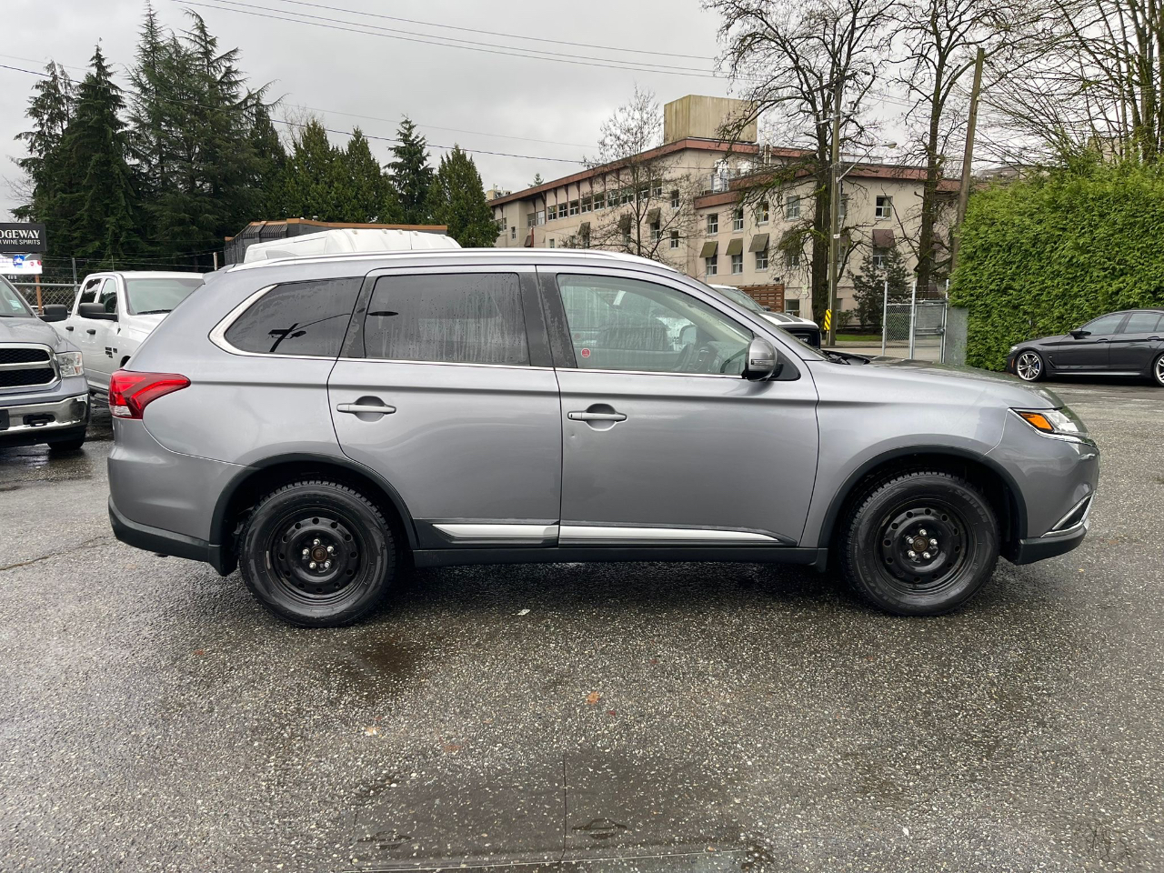 Mitsubishi Outlander  2018