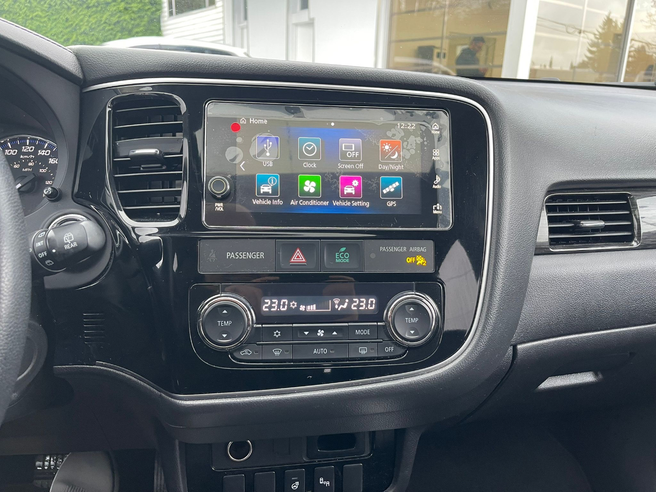 Mitsubishi Outlander  2018