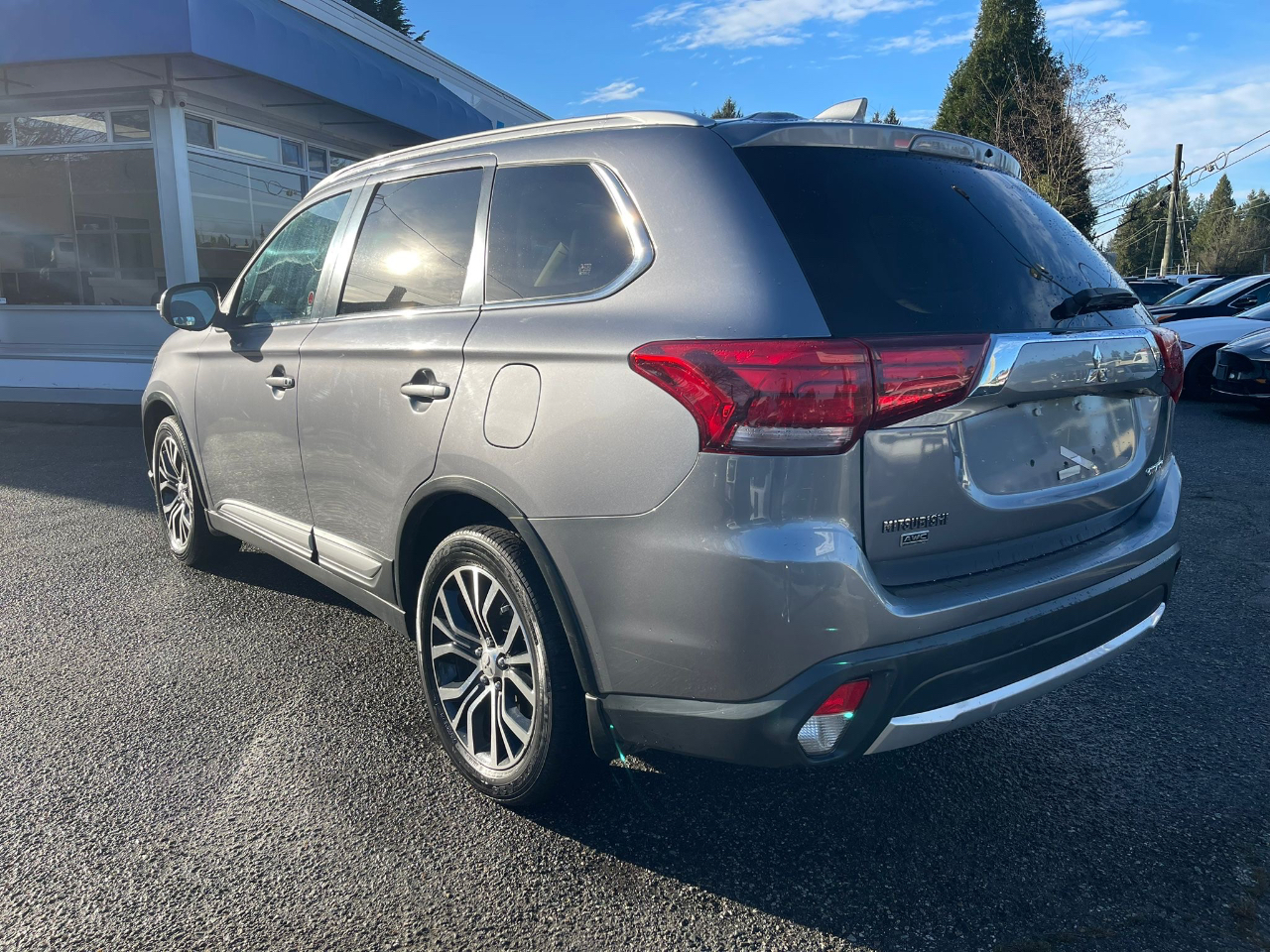 Mitsubishi Outlander  2018
