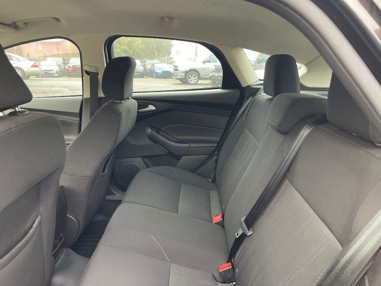 Ford Focus 5dr HB SE 2015