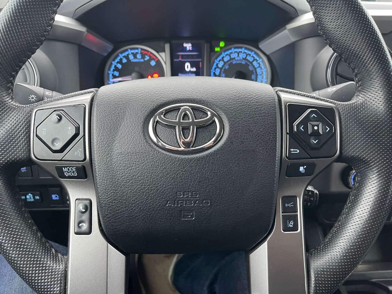 Toyota Tacoma 4WD  2022