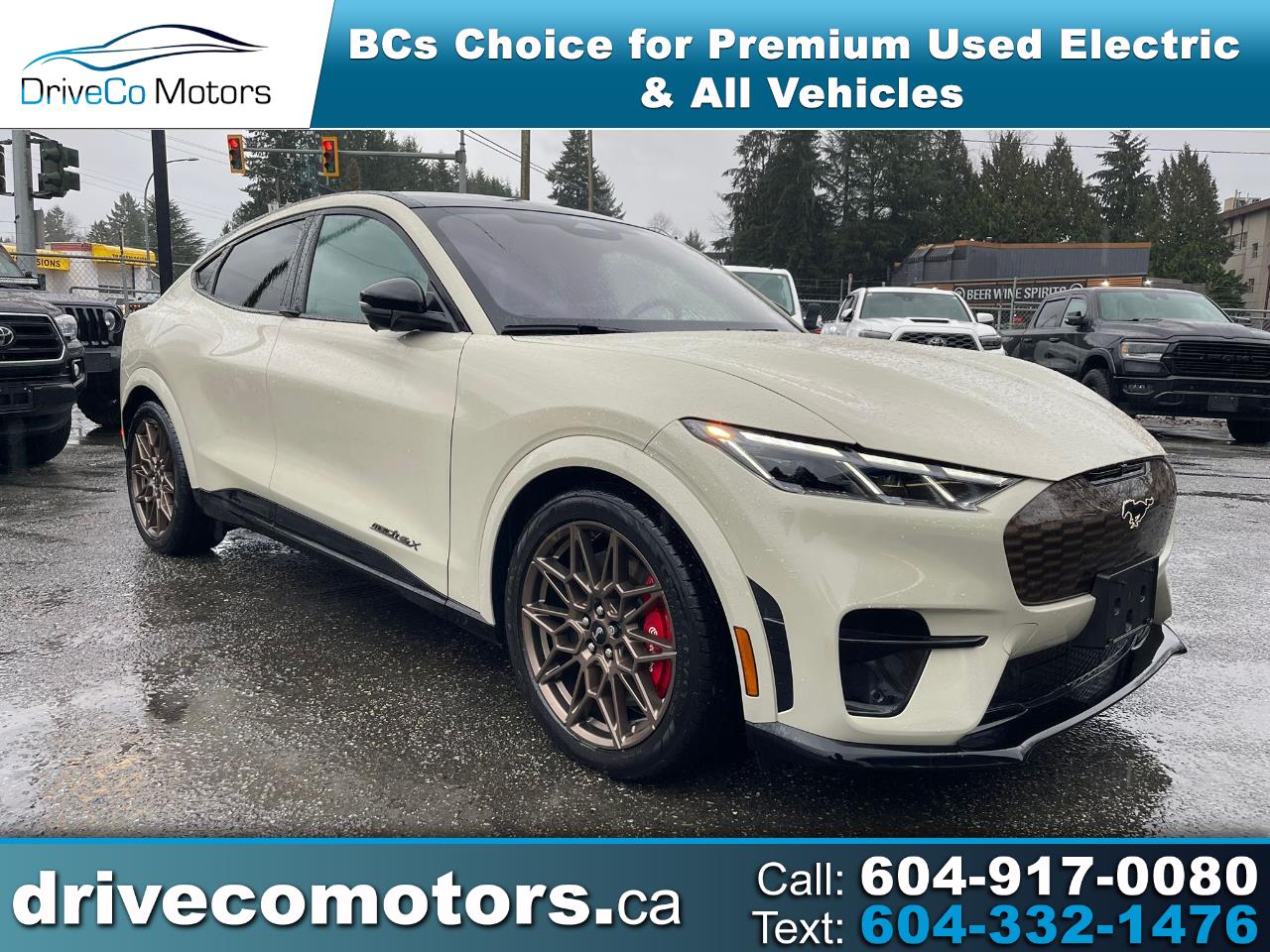 Ford Mustang Mach-E  2025