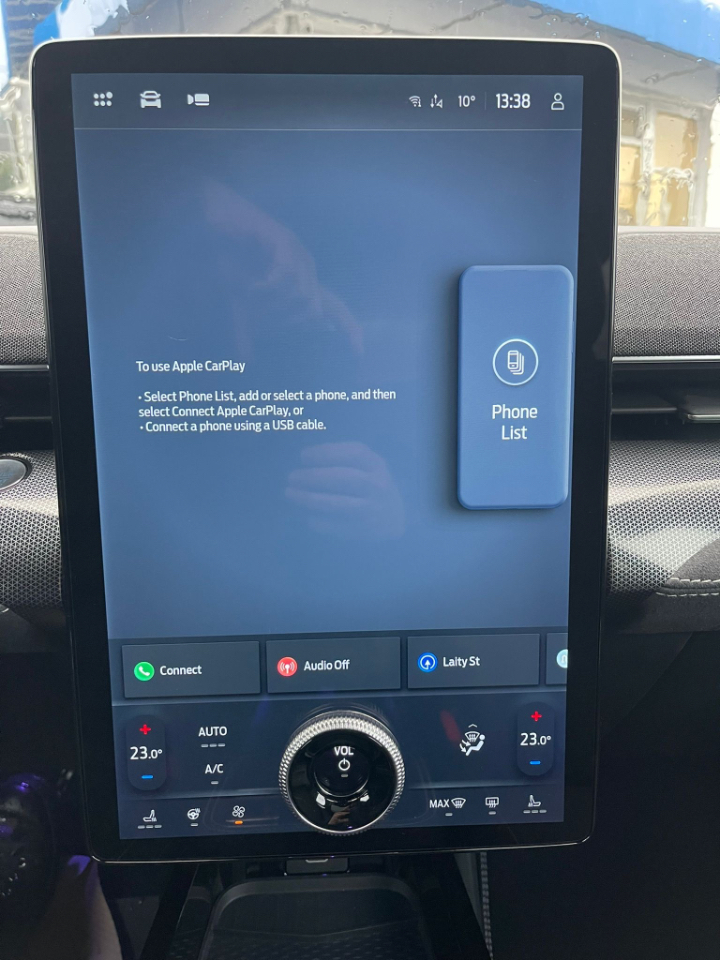 Ford Mustang Mach-E  2025