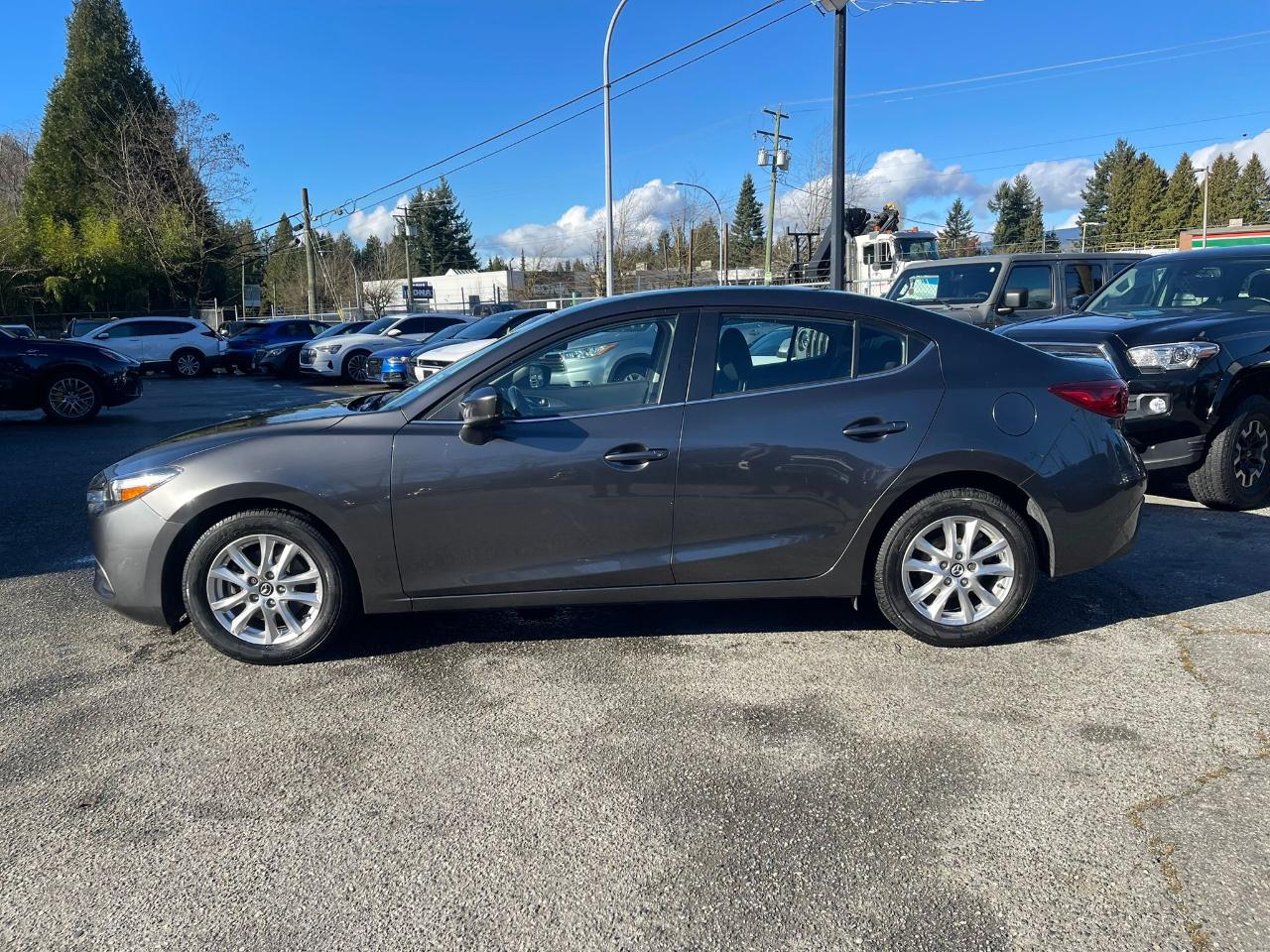 Mazda Mazda3 4-Door  2017