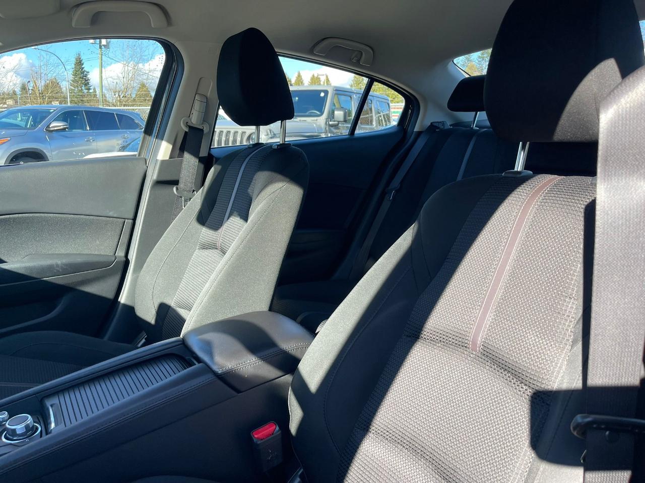 Mazda Mazda3 4-Door  2017