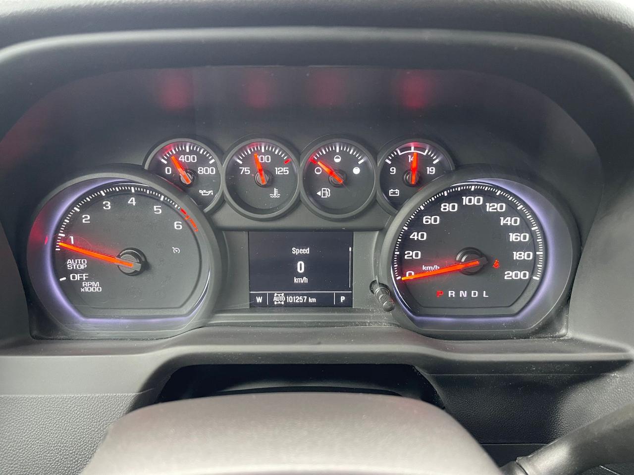 Chevrolet Silverado 1500 Custom Crew Cab 4WD 2022