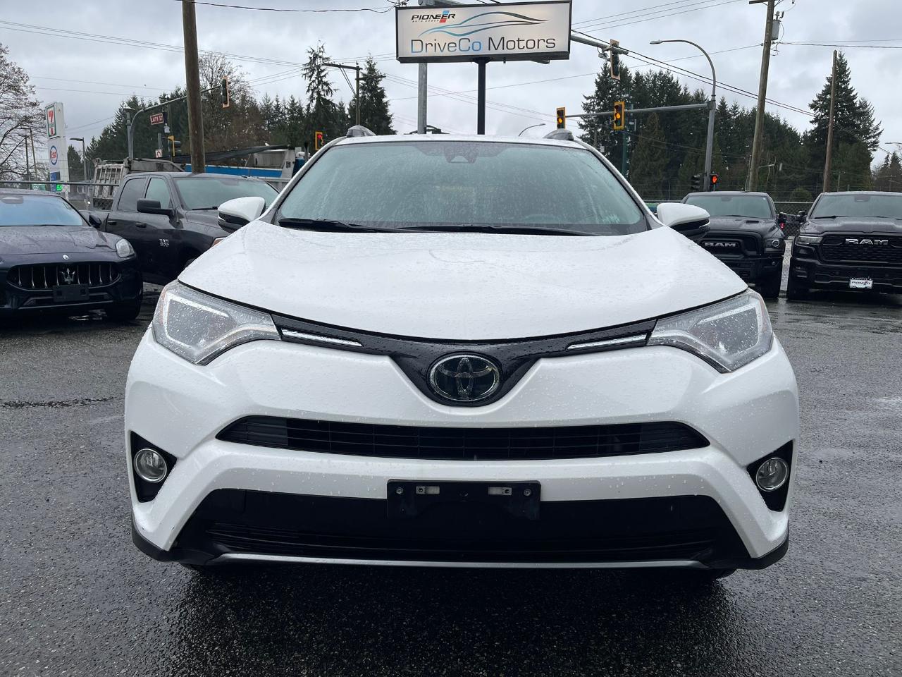 Toyota RAV4  2018