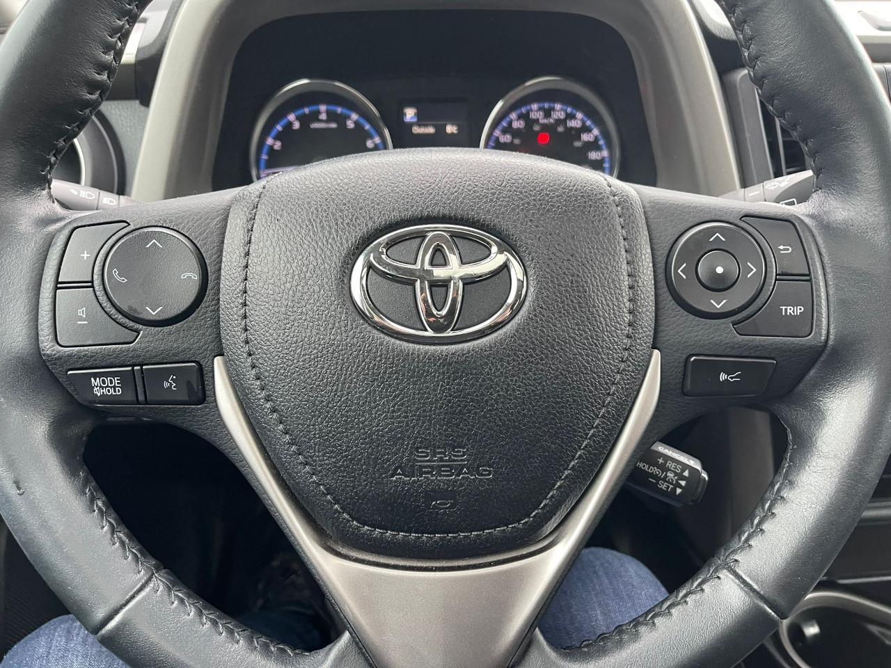 Toyota RAV4  2018
