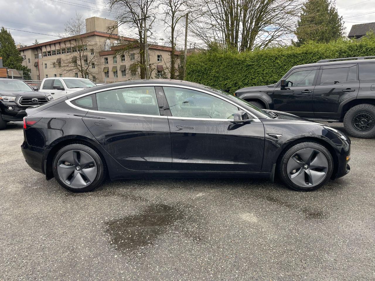 Tesla Model 3  2018