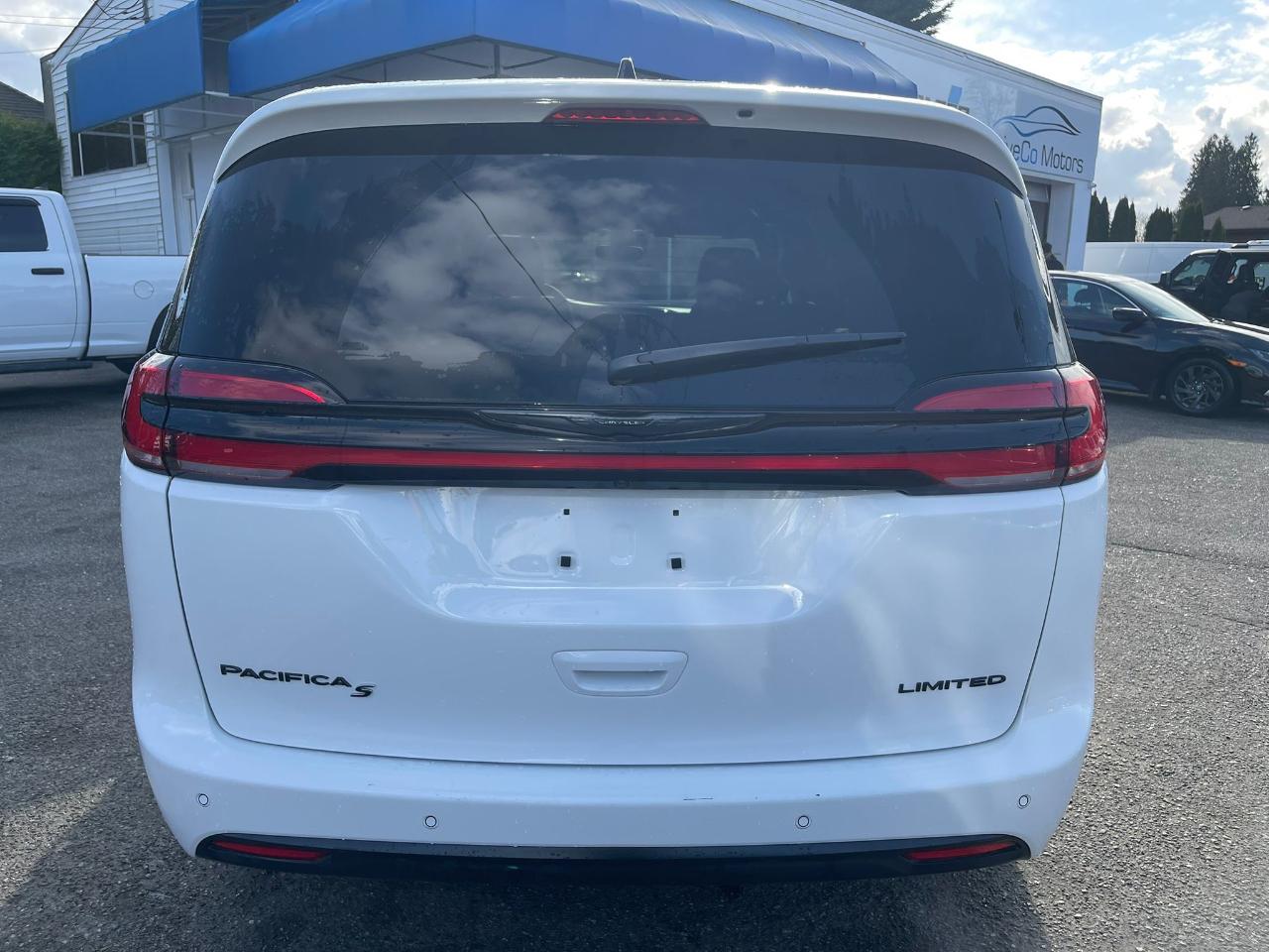 Chrysler Pacifica  2025