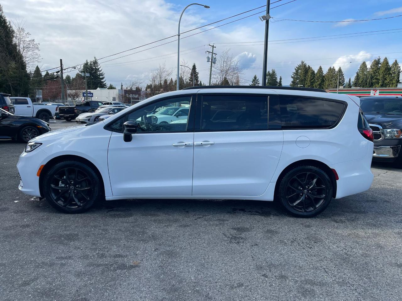 Chrysler Pacifica  2025