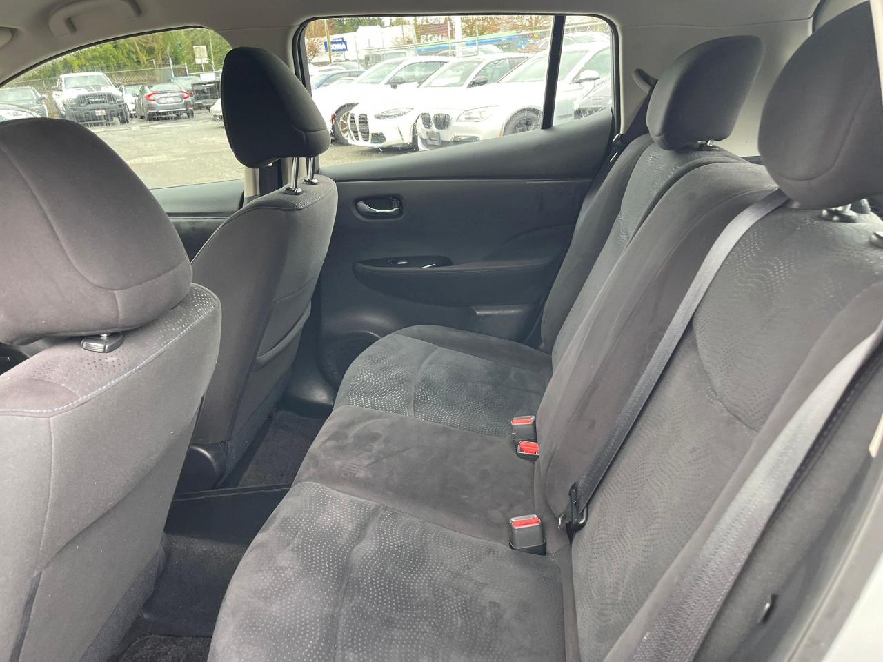 Nissan Leaf 4dr HB SV 2016