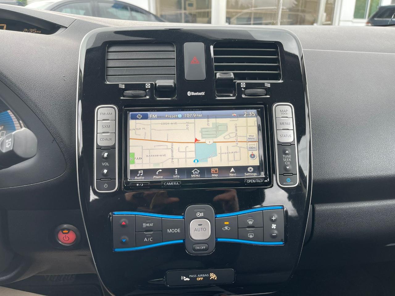 Nissan Leaf 4dr HB SV 2016