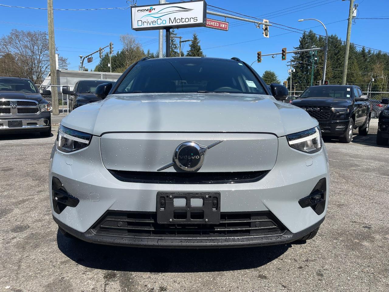 Volvo XC40 Recharge Pure Electric Twin eAWD Plus 2024