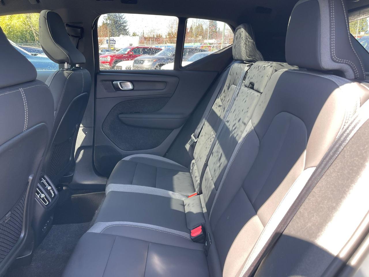 Volvo XC40 Recharge Pure Electric Twin eAWD Plus 2024