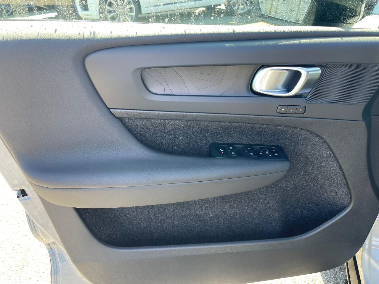 Volvo XC40 Recharge Pure Electric Twin eAWD Plus 2024