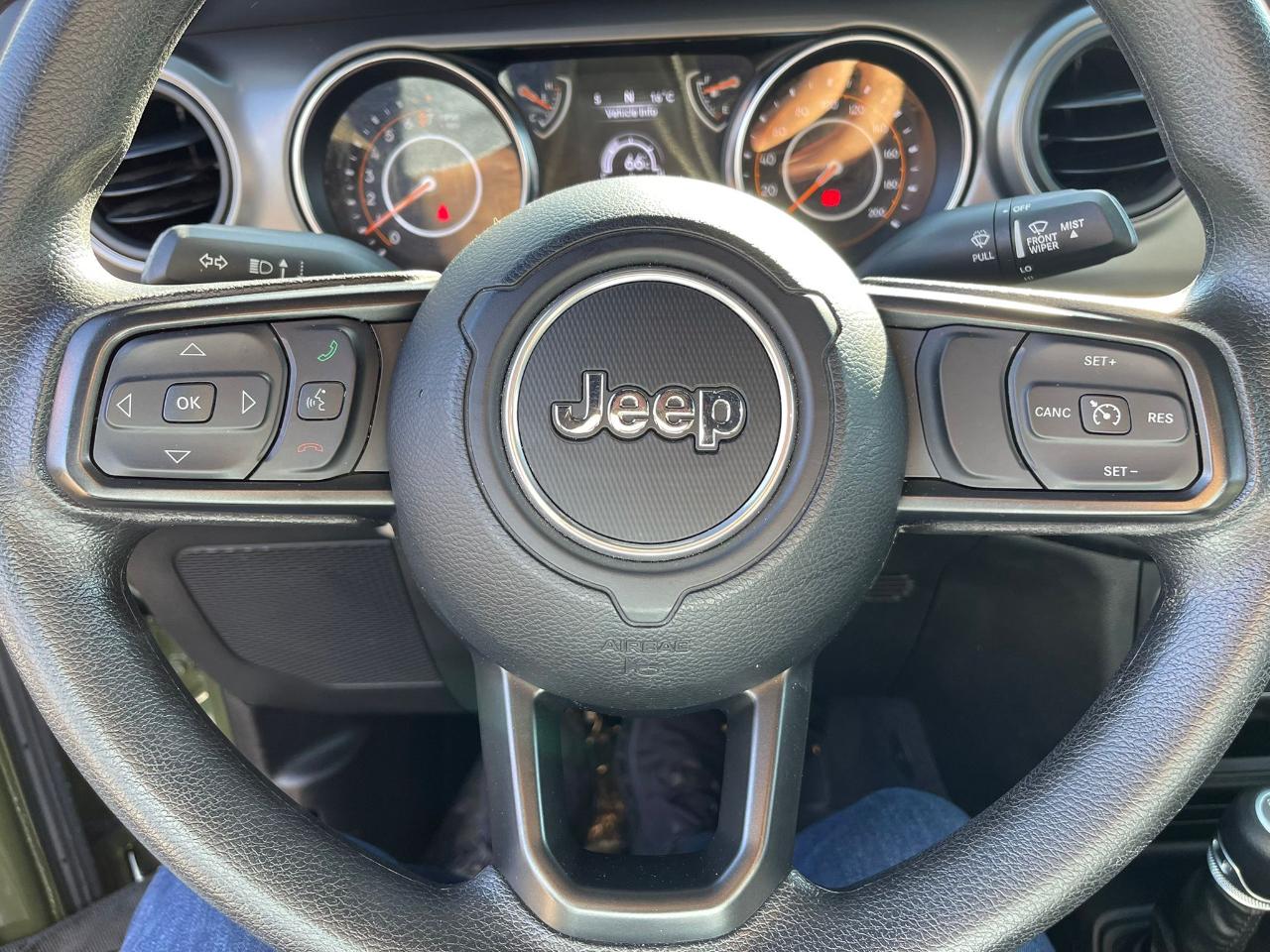 Jeep Wrangler Sport 4x4 2022