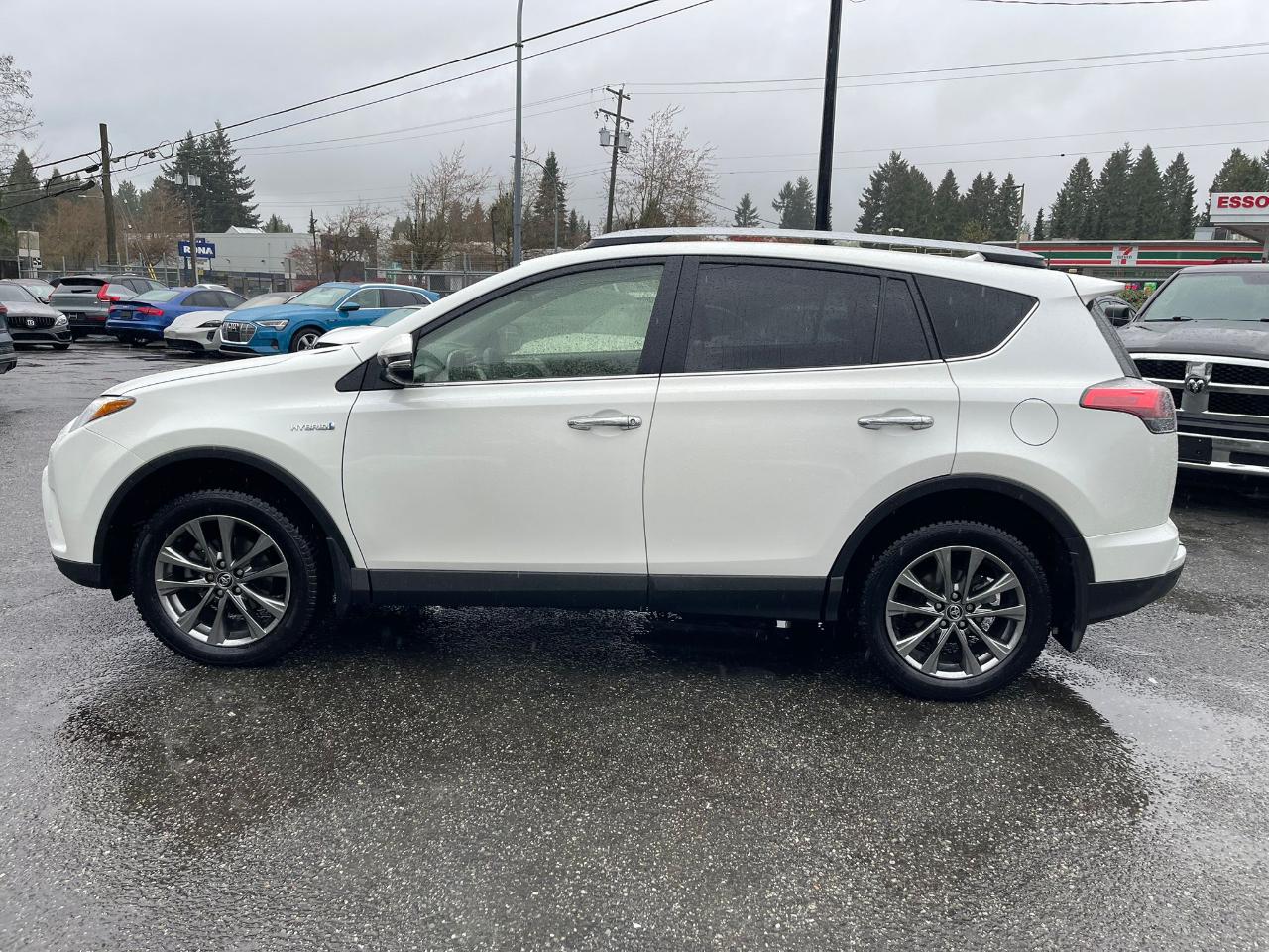 Toyota RAV4 Hybrid Limited AWD 2018