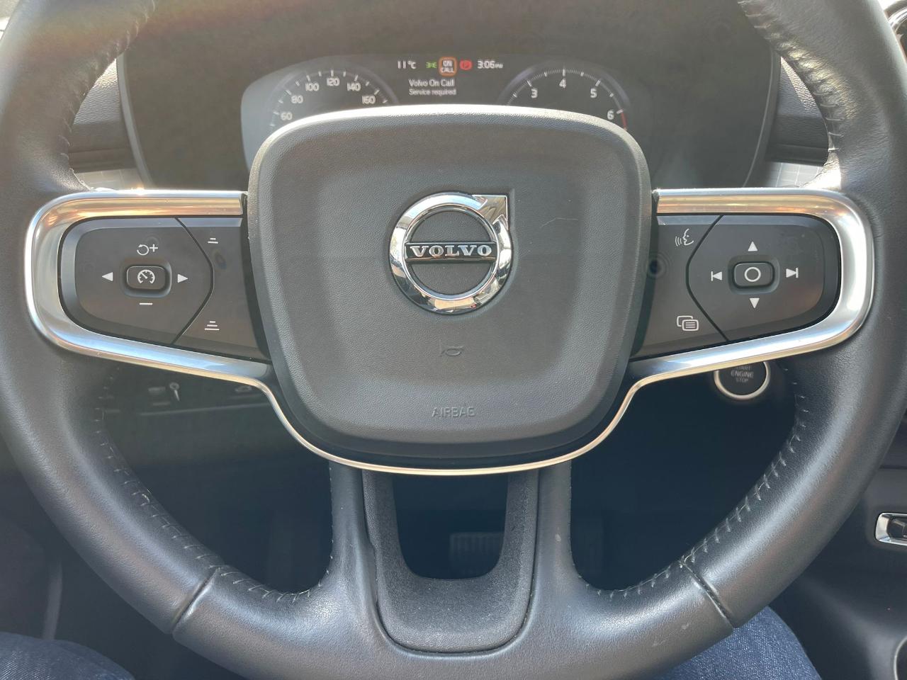 Volvo XC40 T5 AWD Momentum 2019