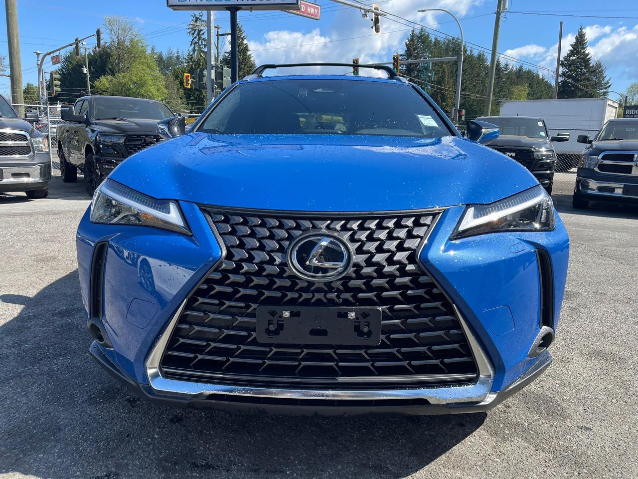 Lexus UX UX 300h AWD 2025