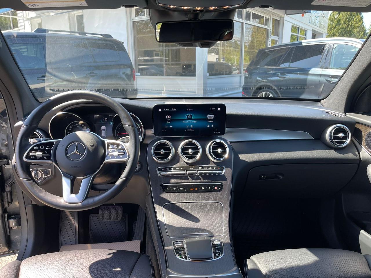 Mercedes-Benz GLC  2020