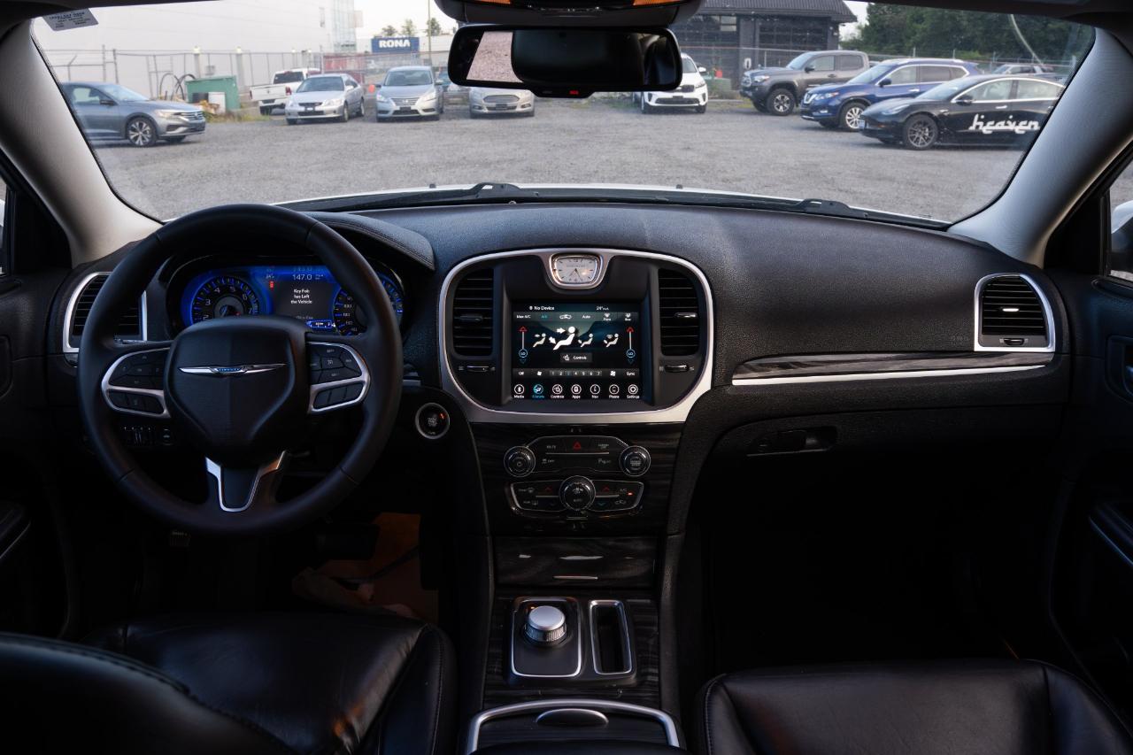 Chrysler 300 Touring L 2022