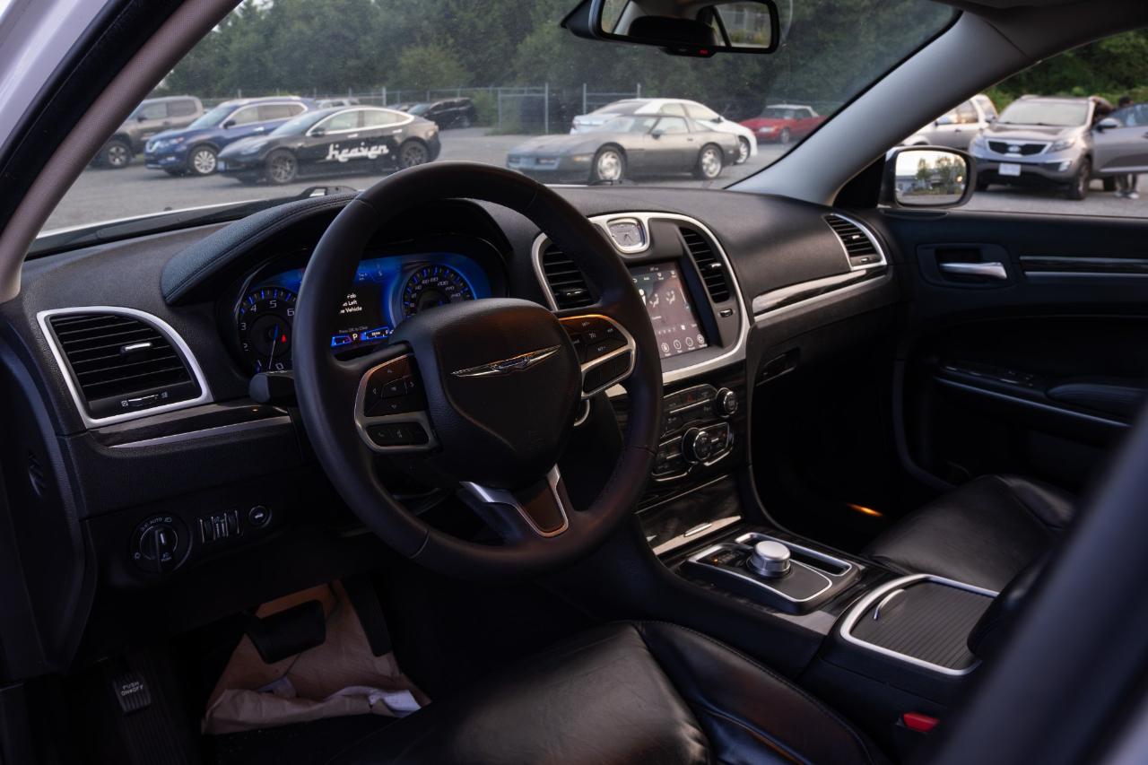 Chrysler 300 Touring L 2022