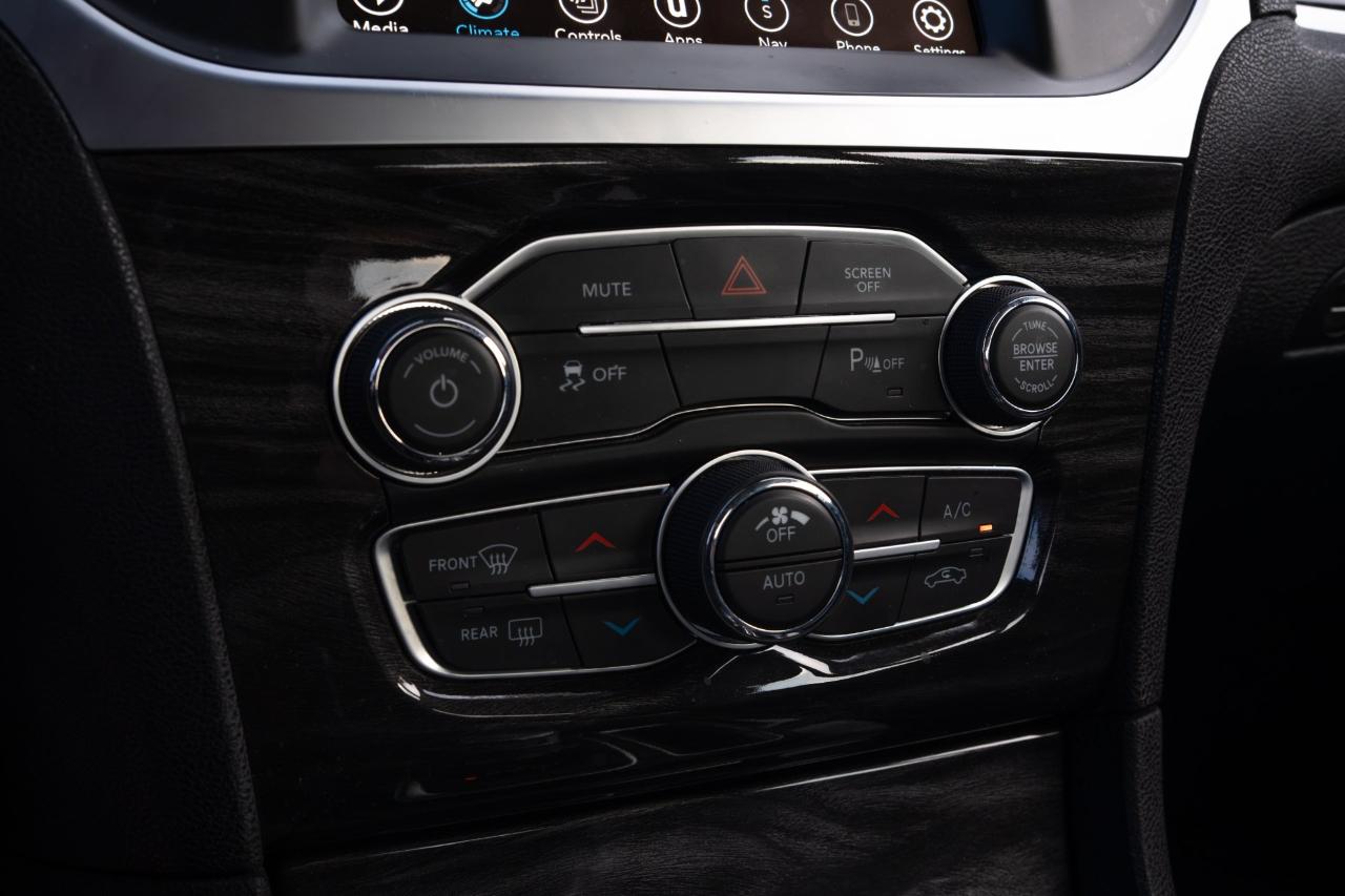 Chrysler 300 Touring L 2022