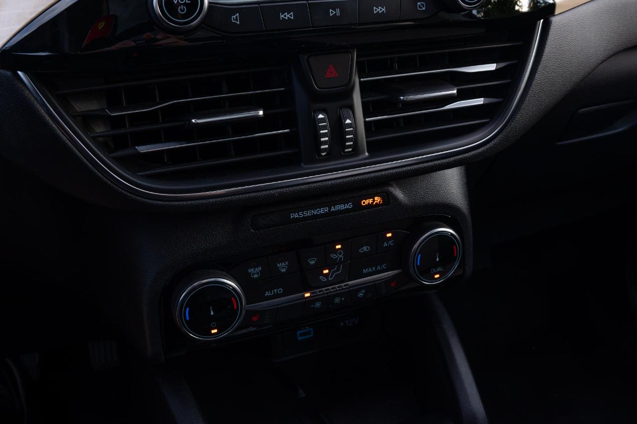 Ford Escape Hybrid Titanium AWD 2021