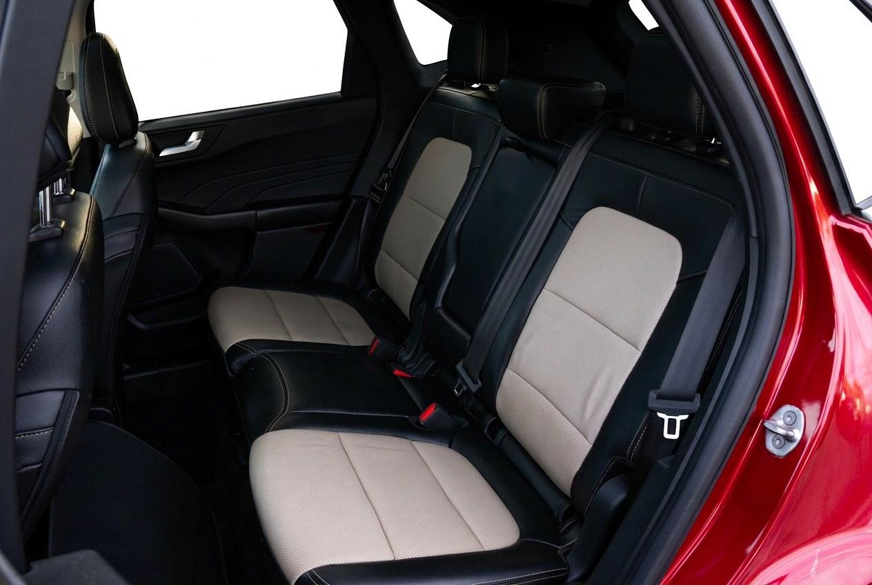 Ford Escape Hybrid Titanium AWD 2021