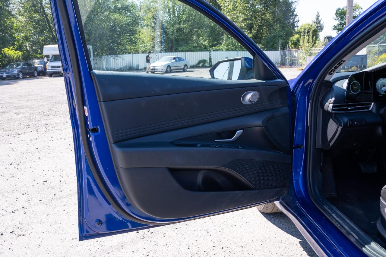 Hyundai Elantra SEL 2025