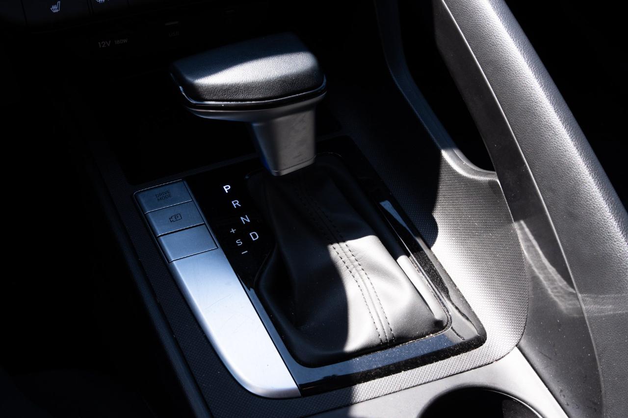 Hyundai Elantra SEL 2025