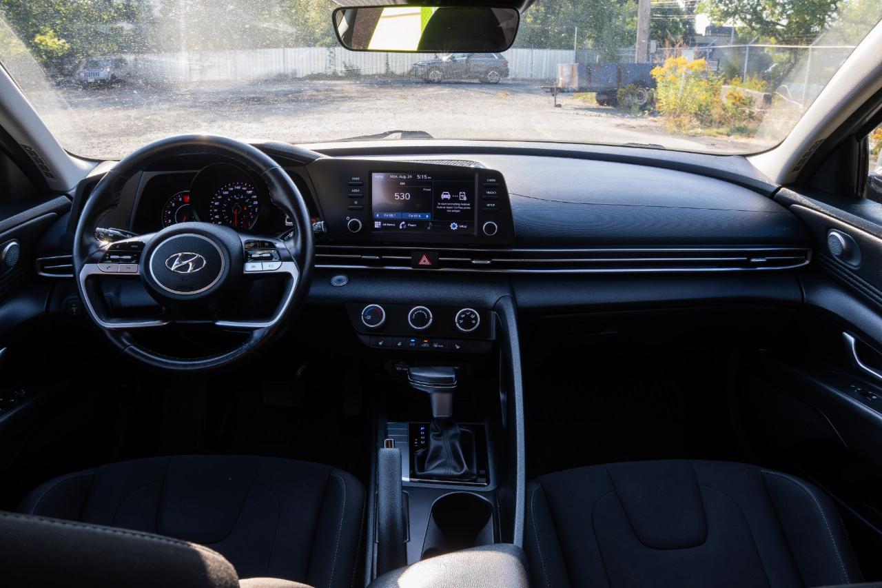Hyundai Elantra  2026