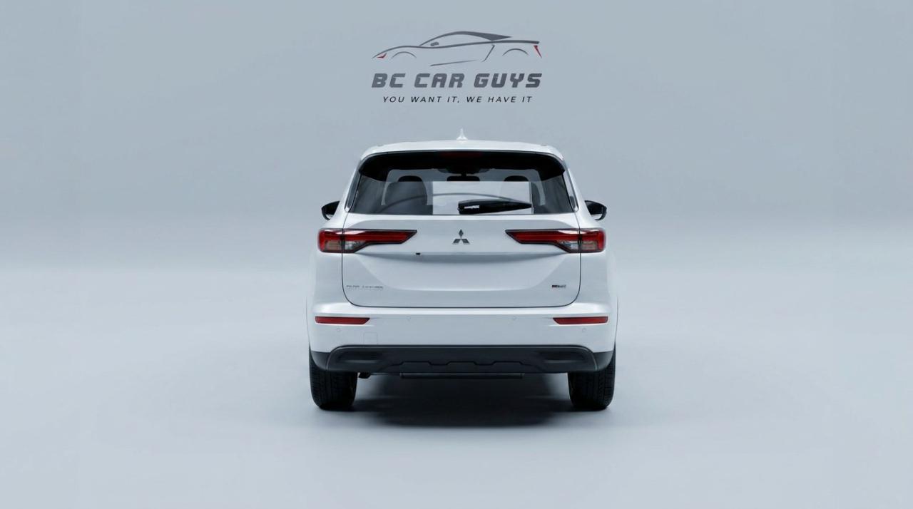 Mitsubishi Outlander ES 2024