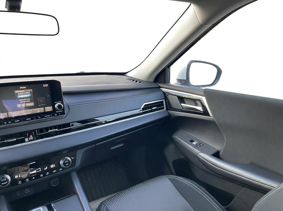Mitsubishi Outlander ES 2024