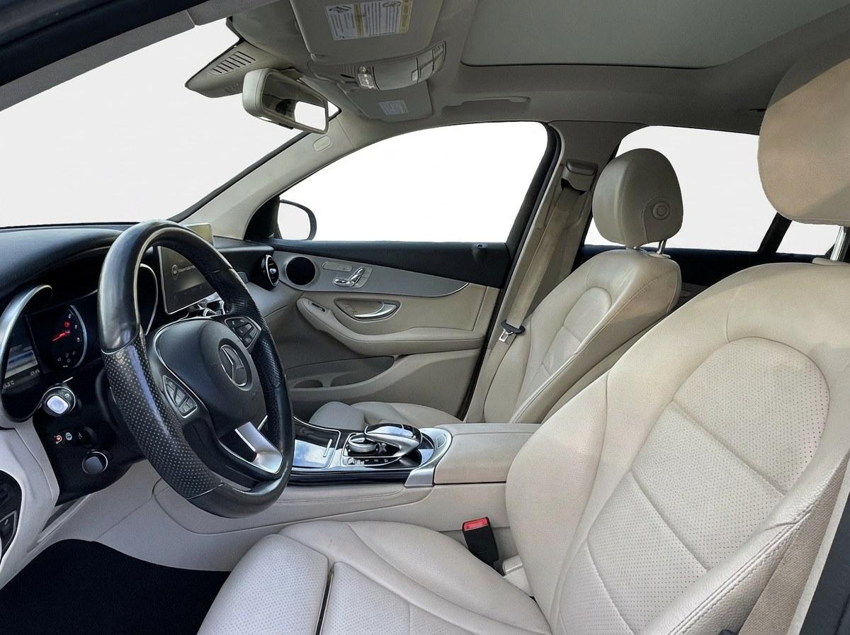 Mercedes-Benz GLC-Class  2016