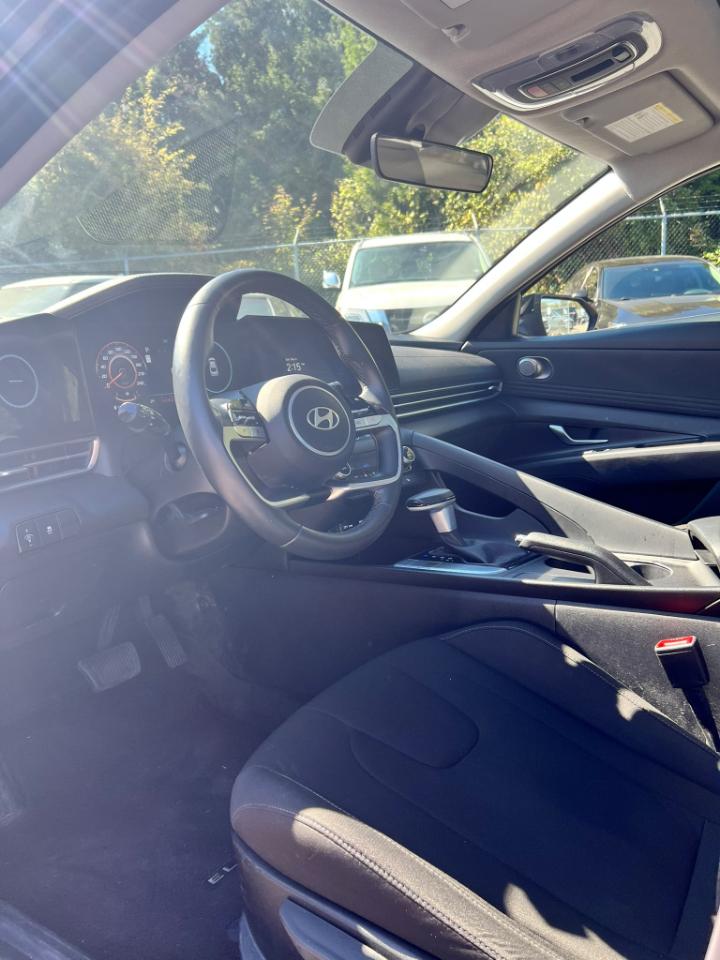 Hyundai Elantra SEL Sport 2025