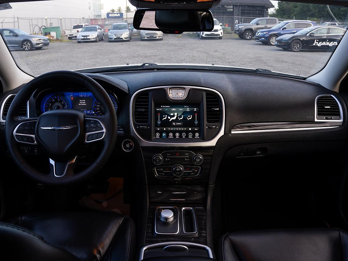 Chrysler 300 Touring L 2022