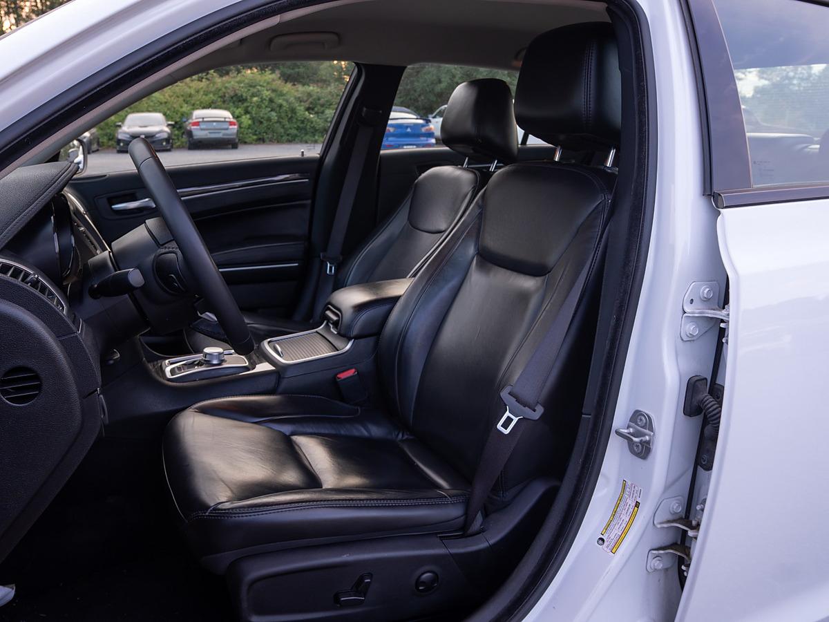 Chrysler 300 Touring L 2022