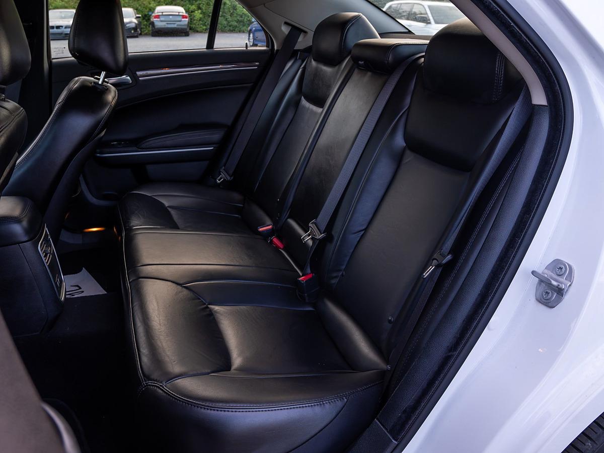 Chrysler 300 Touring L 2022
